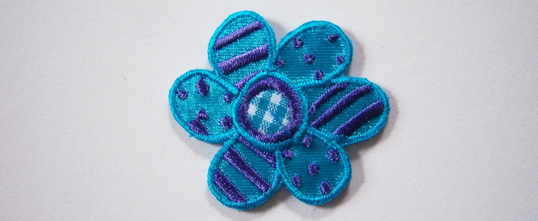 Purple/Blue Daisy Iron On Applique