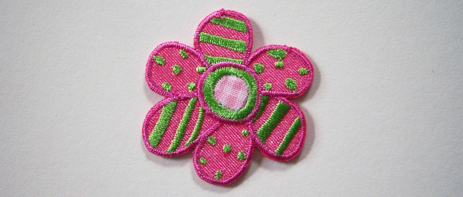 Hot Pink/Green Daisy Iron On Applique