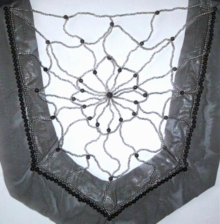 Black/Silver Bead 12 1/2" Spider Web Yoke