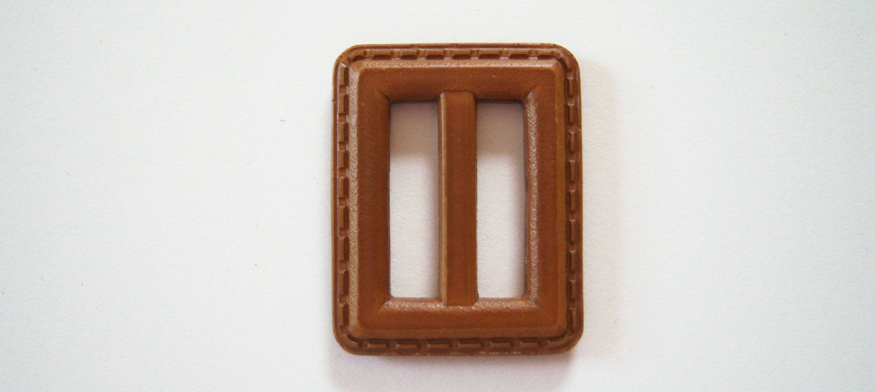 Lt Brown 1 1/4" x 1 1/2"" Plastic Buckle