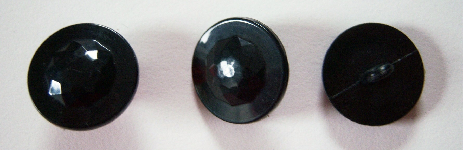 Black Rimmed Facets 3/4" Three Buttons