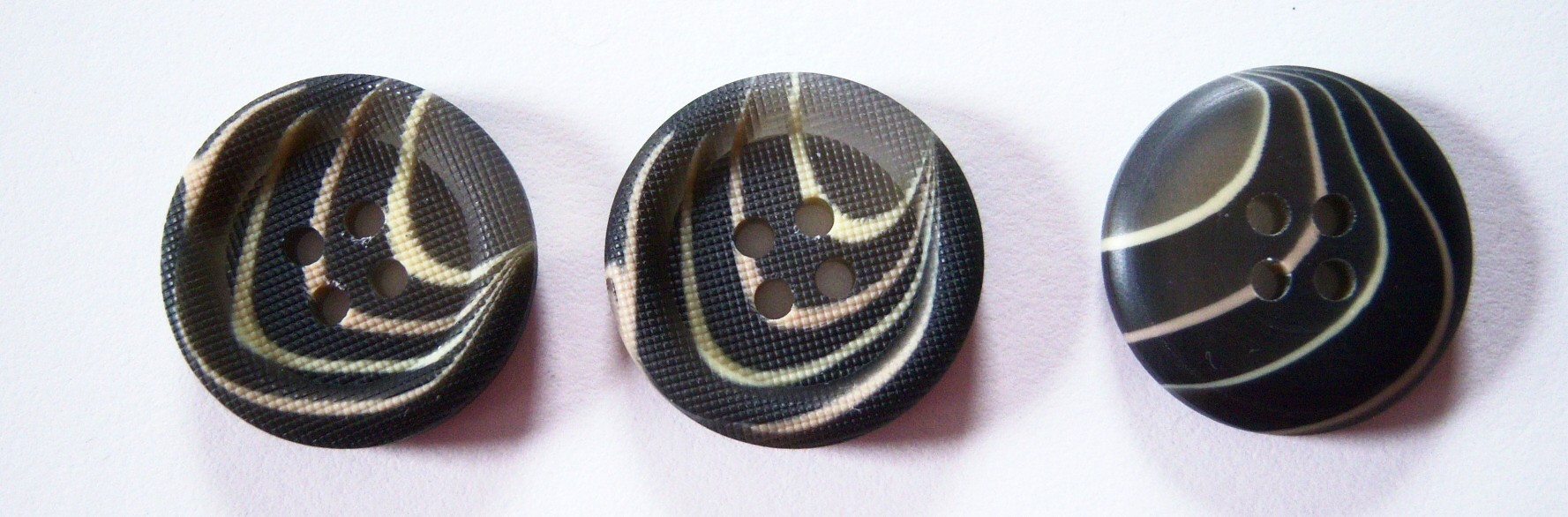 Black/Tan 7/8" Button