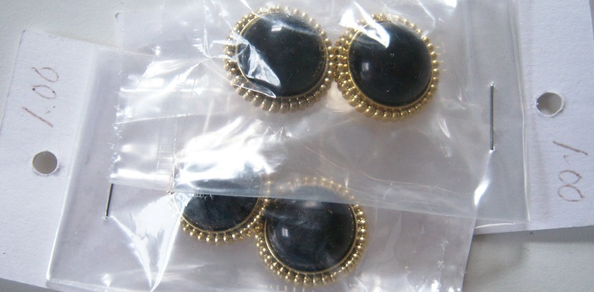 Black/Gold Bead Rim 13/16" Four Buttons