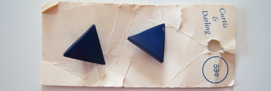 Royal Triangle 3/4" Two Button Card