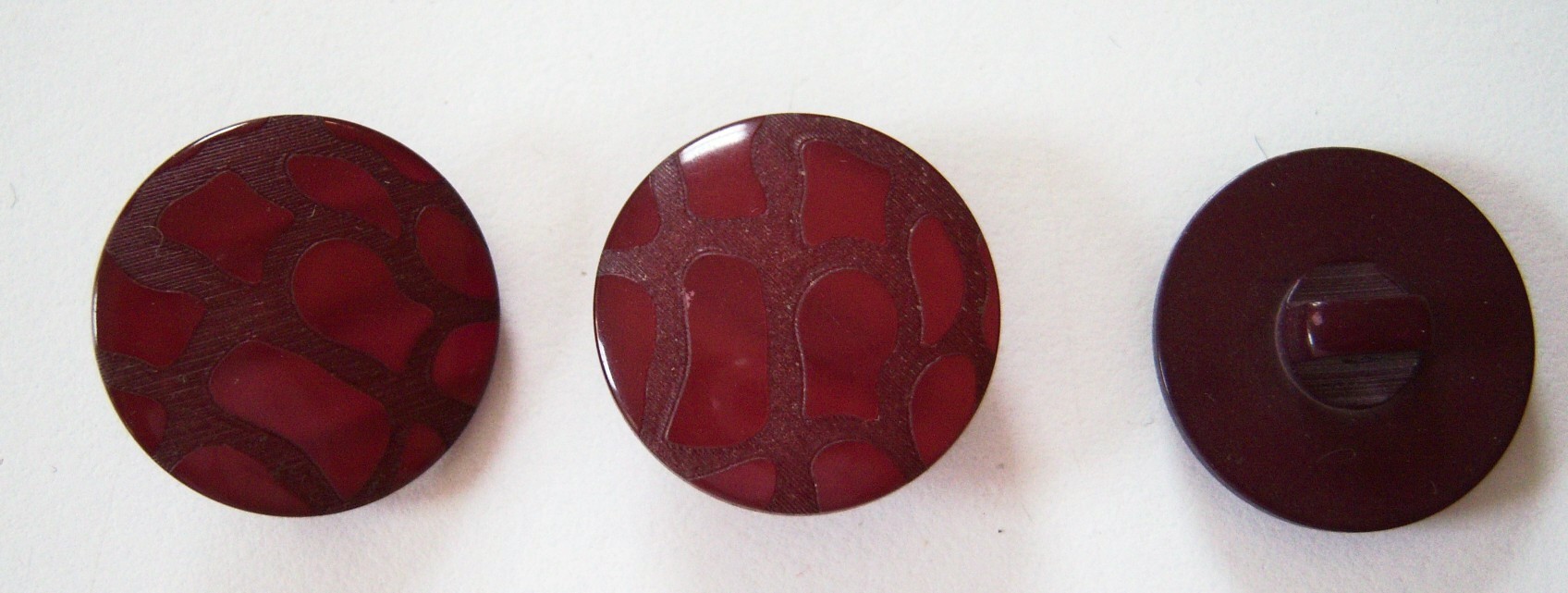 Wine Designer 7/8" Shank Button