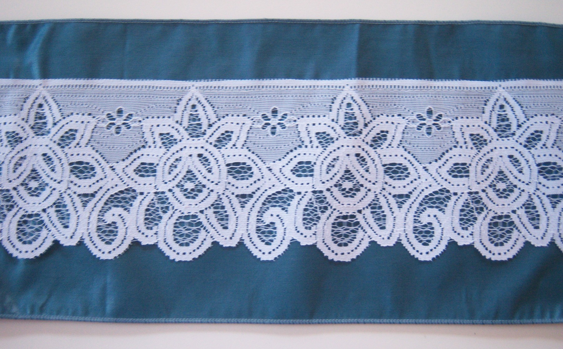 White Lace on Slate Chintz 6 3/4" Trim