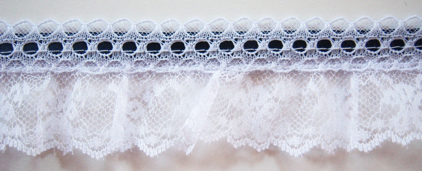 Black Satin/White 1 1/2" Ruffled Lace