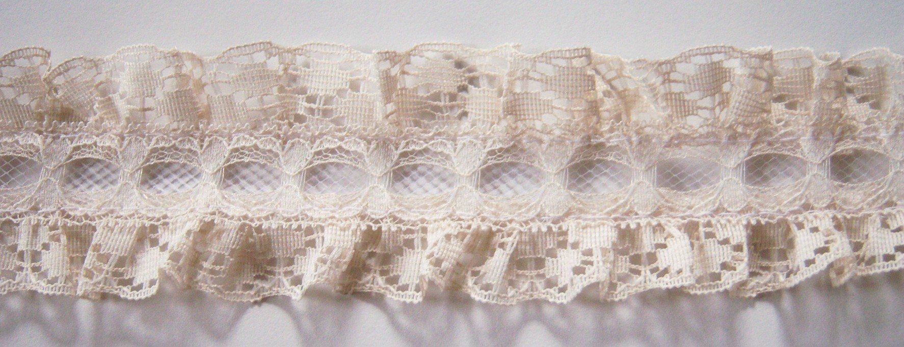 Natural Ruffled 1 3/4" Ruffled Lace