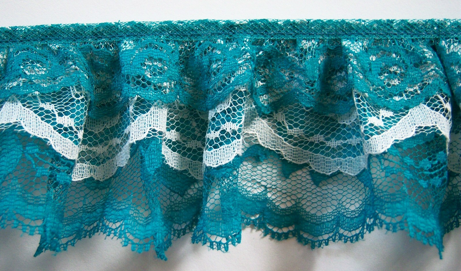 Teal/Eggshell/Teal Triple Lace