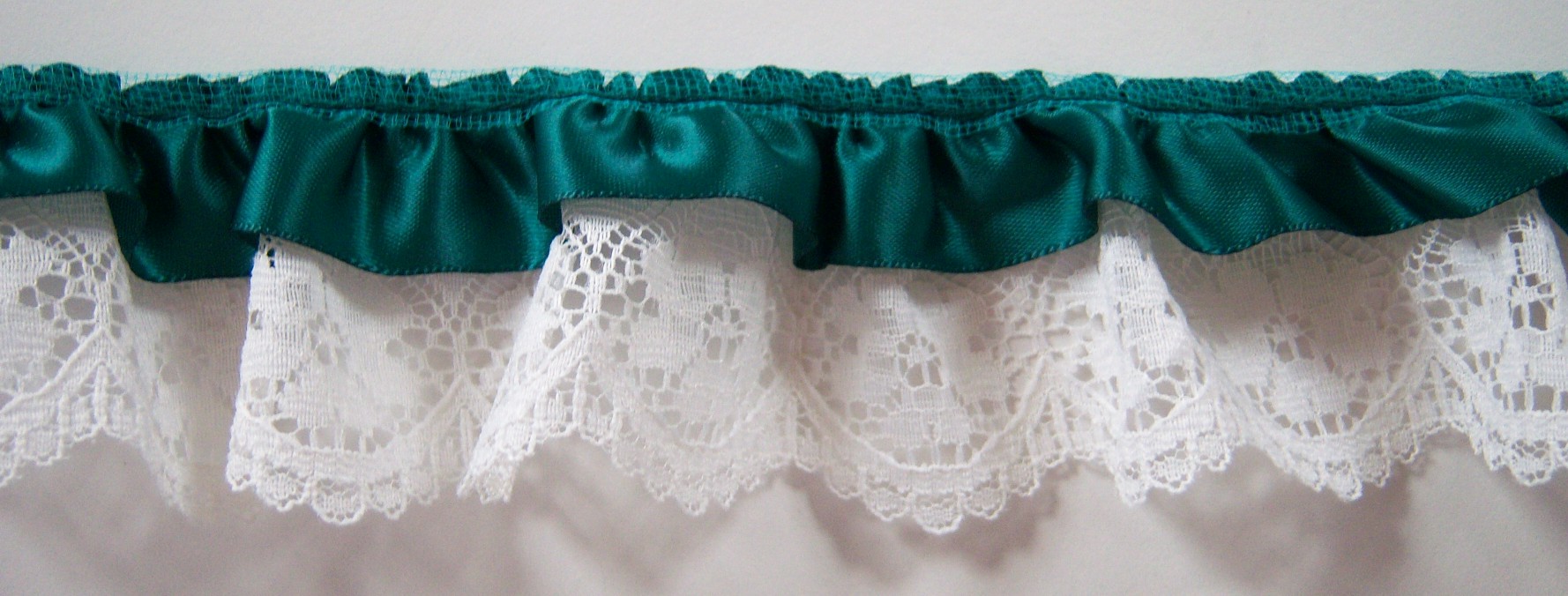 Emerald Satin/Off White 1 7/8" Ruffled Lace