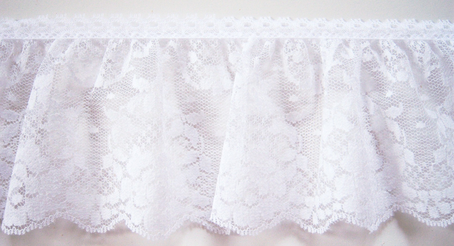 White 3 3/4" Ruffled Lace