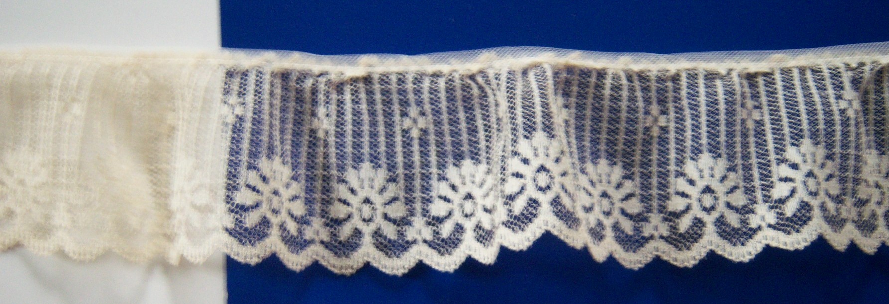 Ecru 2 1/4" Gathered Lace