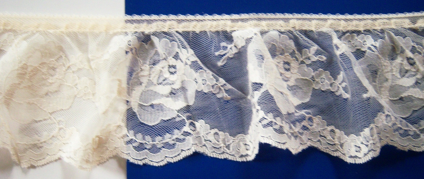 Blonde 3 3/4" Gathered Lace