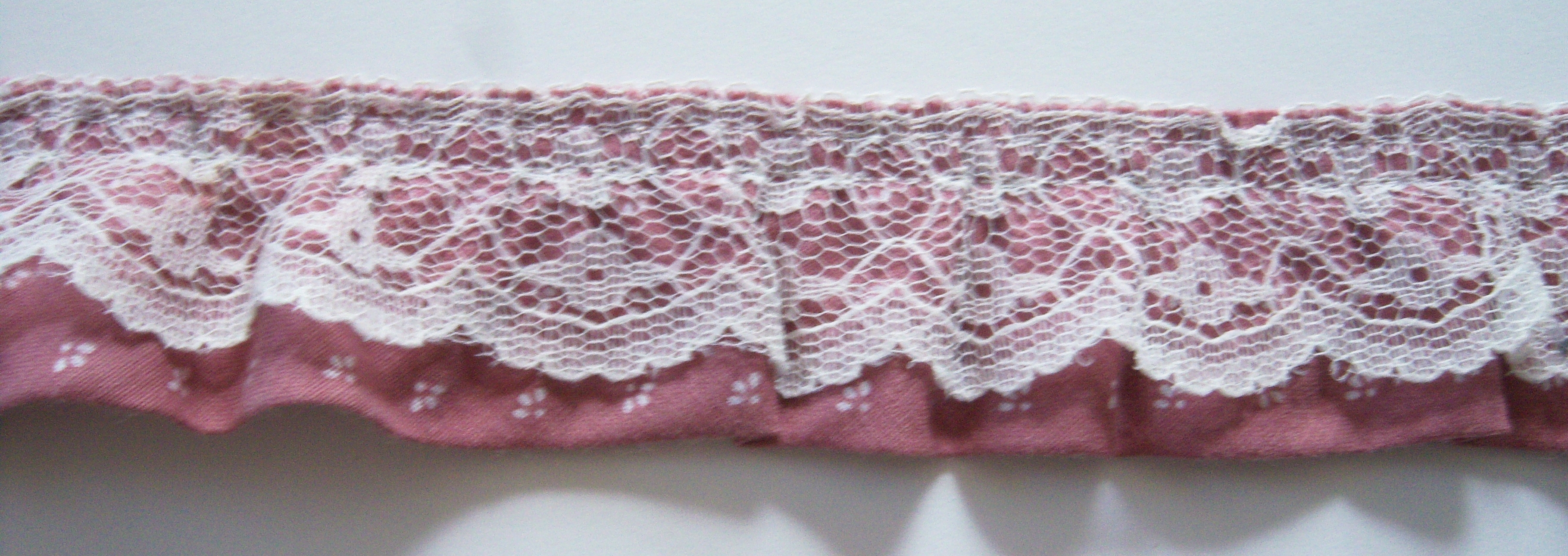 Natural Lace/Dusty Rose Print Ruffled