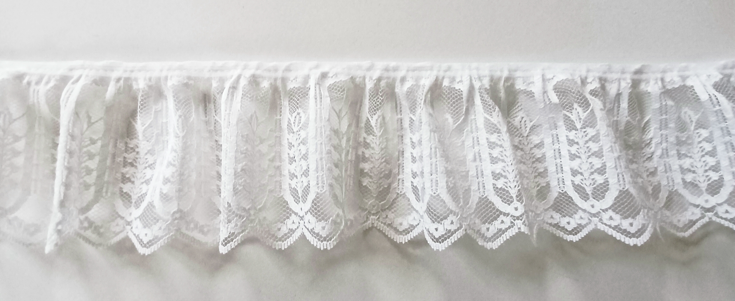 White Stripe 3 1/4" Ruffled Lace