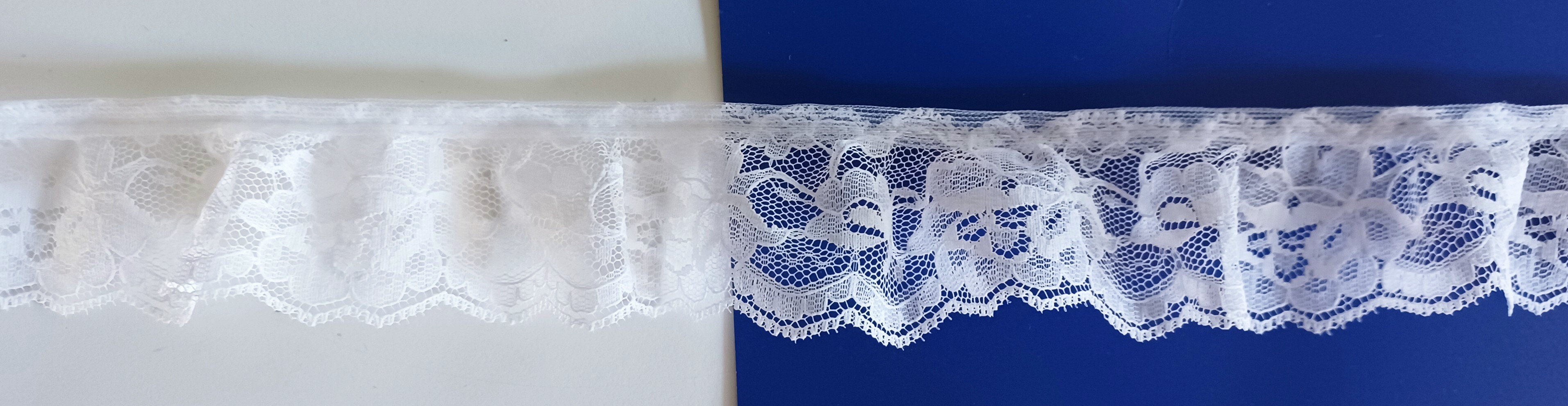 White 1 1/2" Ruffled Lace