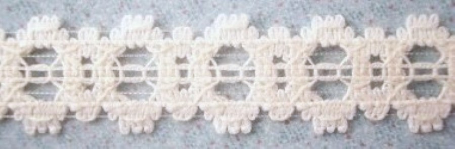 Light Ivory 9/16" Nylon Lace