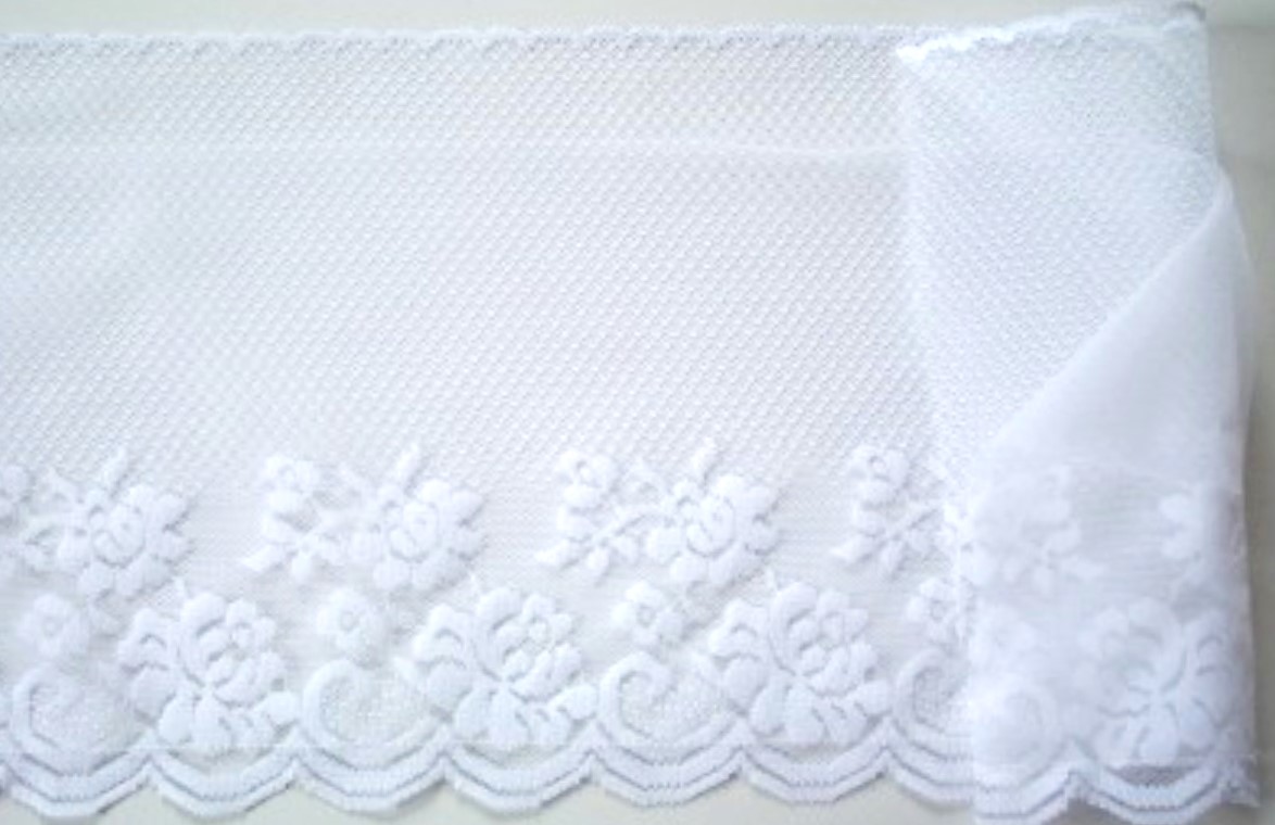 White 7 5/8" Nylon Lace