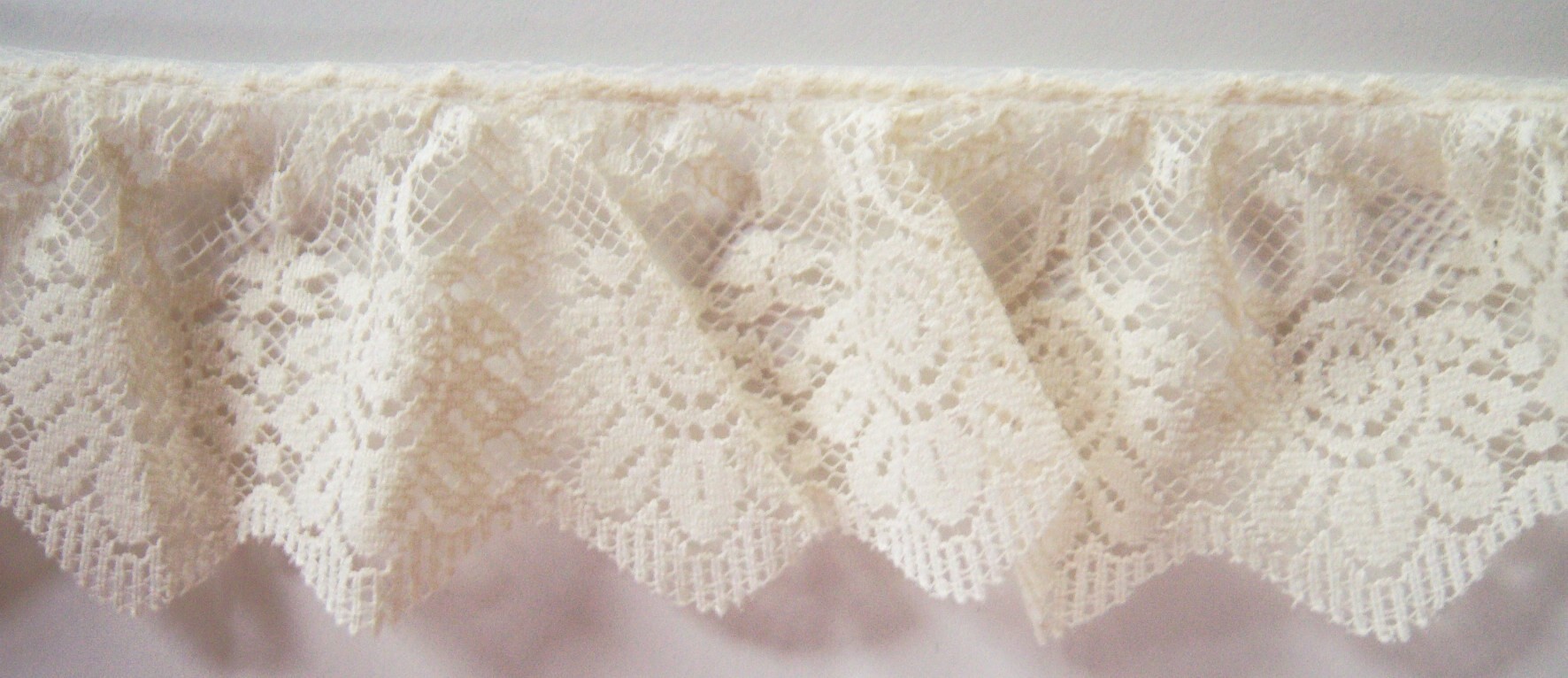 Candlelight 2 1/2" Gathered Lace