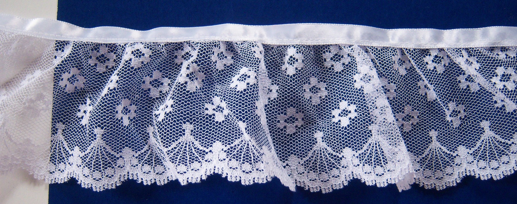 White Satin/White 3" Ruffled Lace