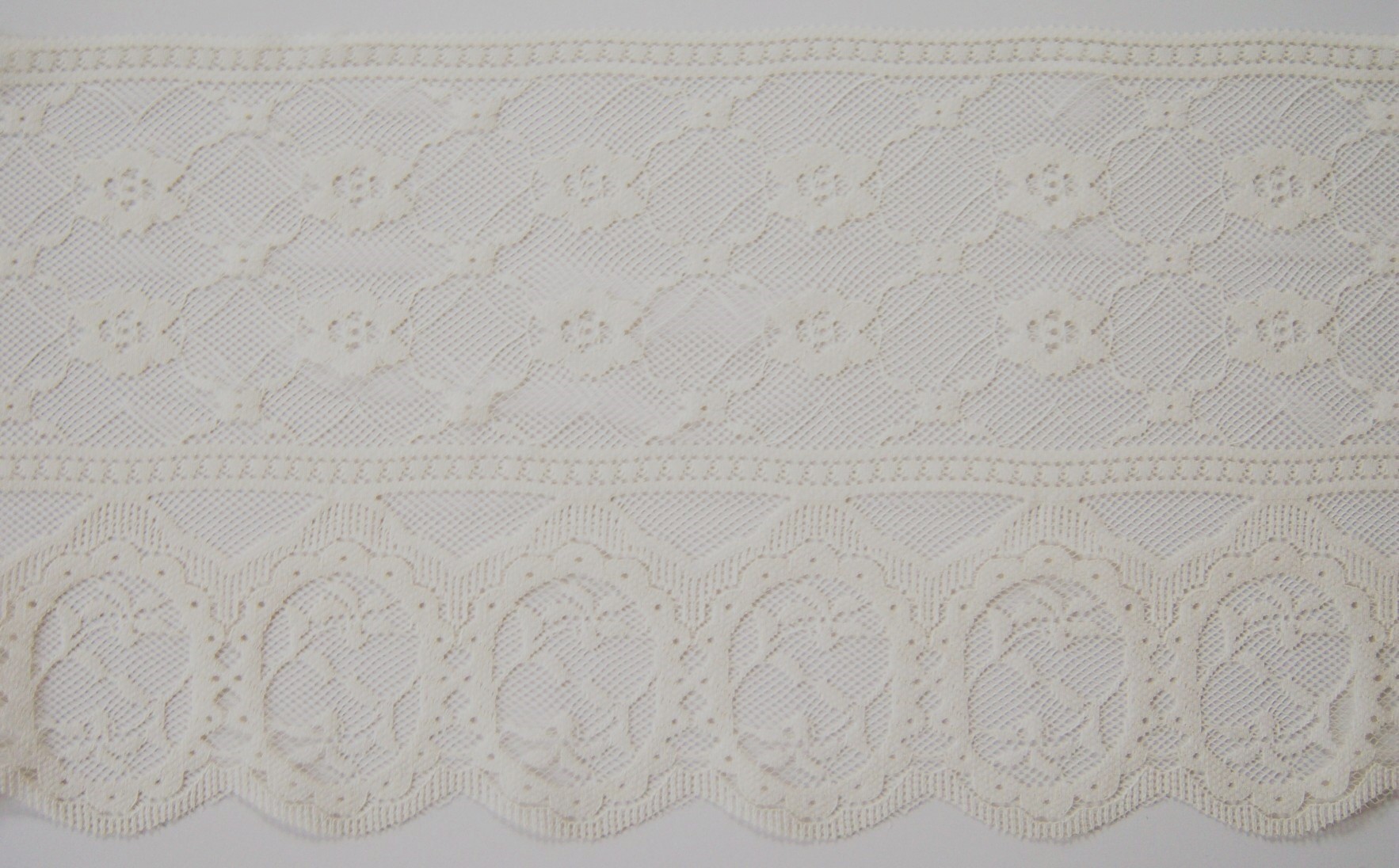 Ecru 10 3/4" Lace