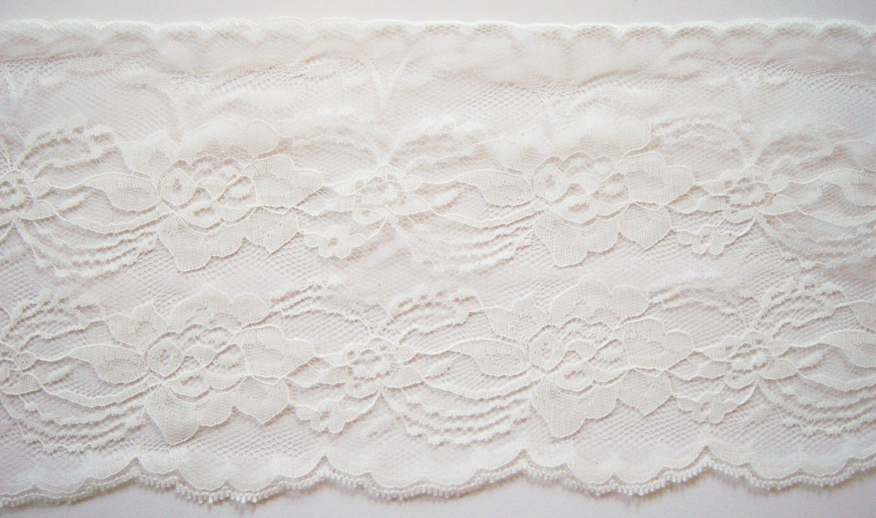 Eggshell 7 3/8" Lace