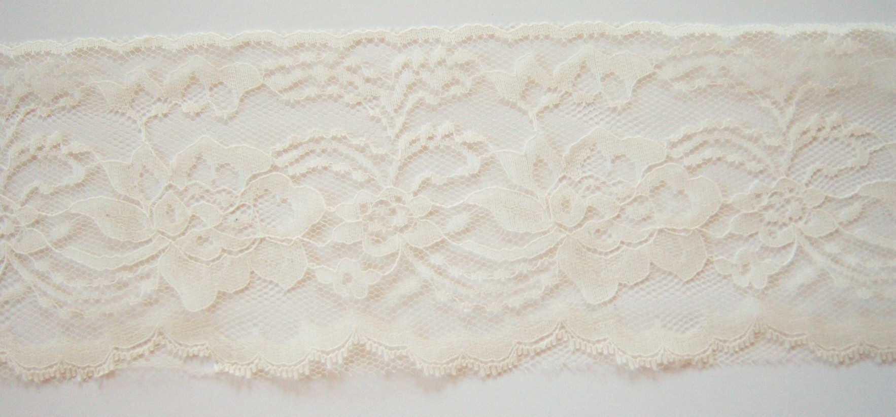 Candlelight 4" Nylon Lace