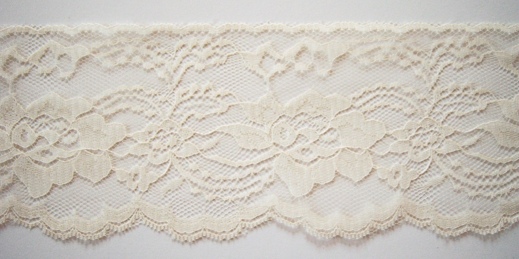 Champagne 4" Nylon Lace