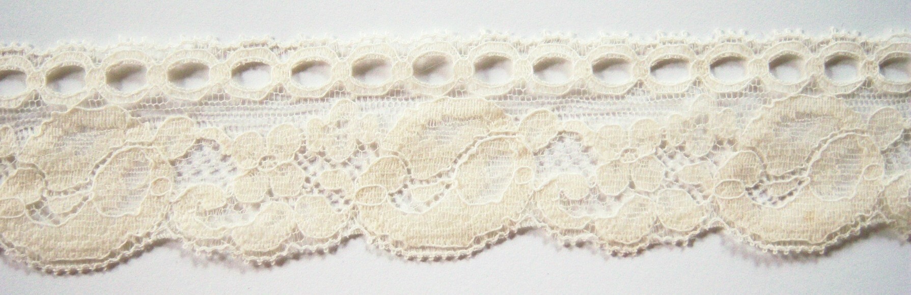 Golden Haze 1 1/2" Nylon Lace