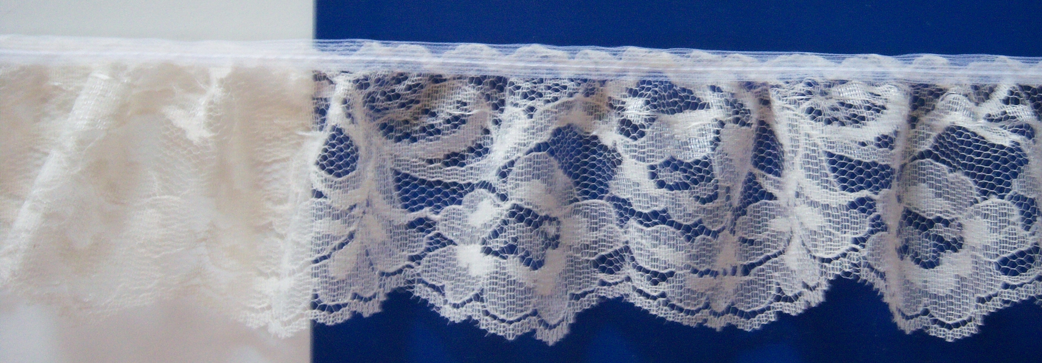 Candlelite 2 1/2" Ruffled Lace