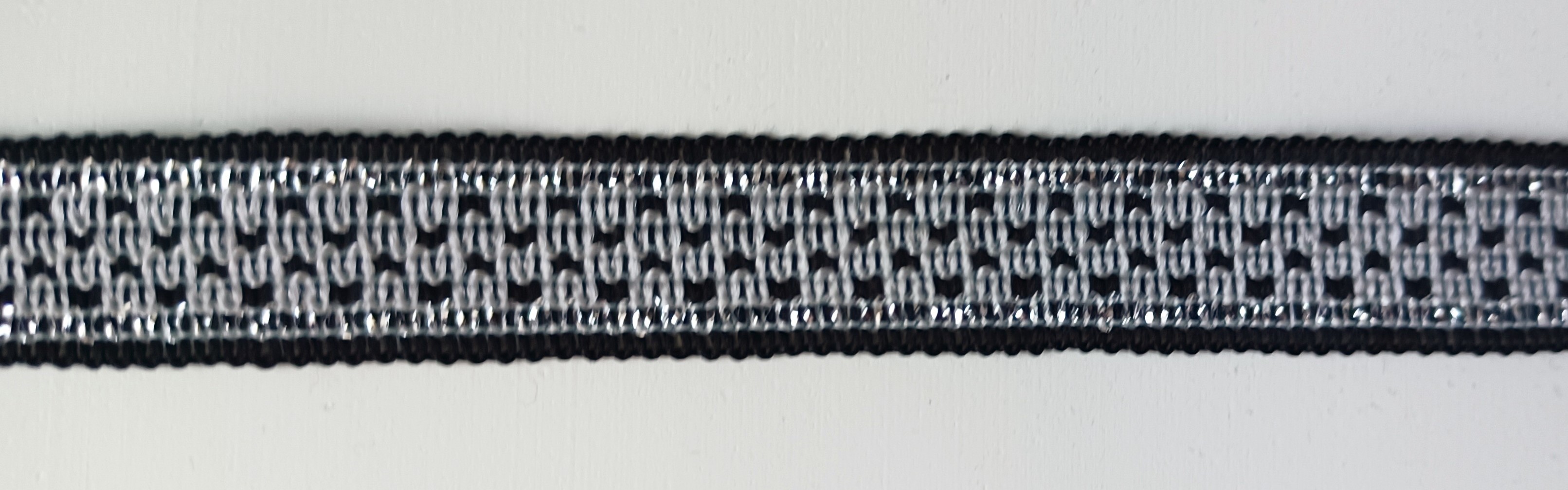 Black/Silver 5/8" Jacquard