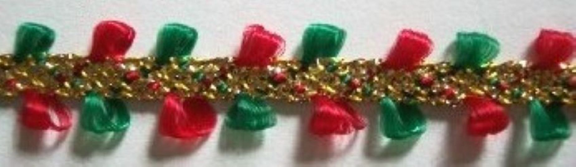 Gold Metallic Green/Red Picot 3/8" Trim