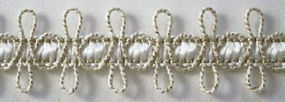 White Woven/Gold 3/4" Loops Trim