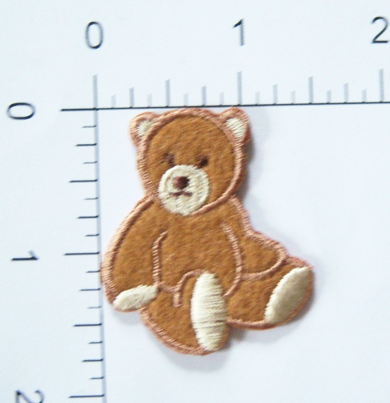 Sitting Bear Applique