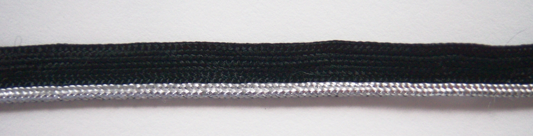 Black/Silver 3/32" Piping