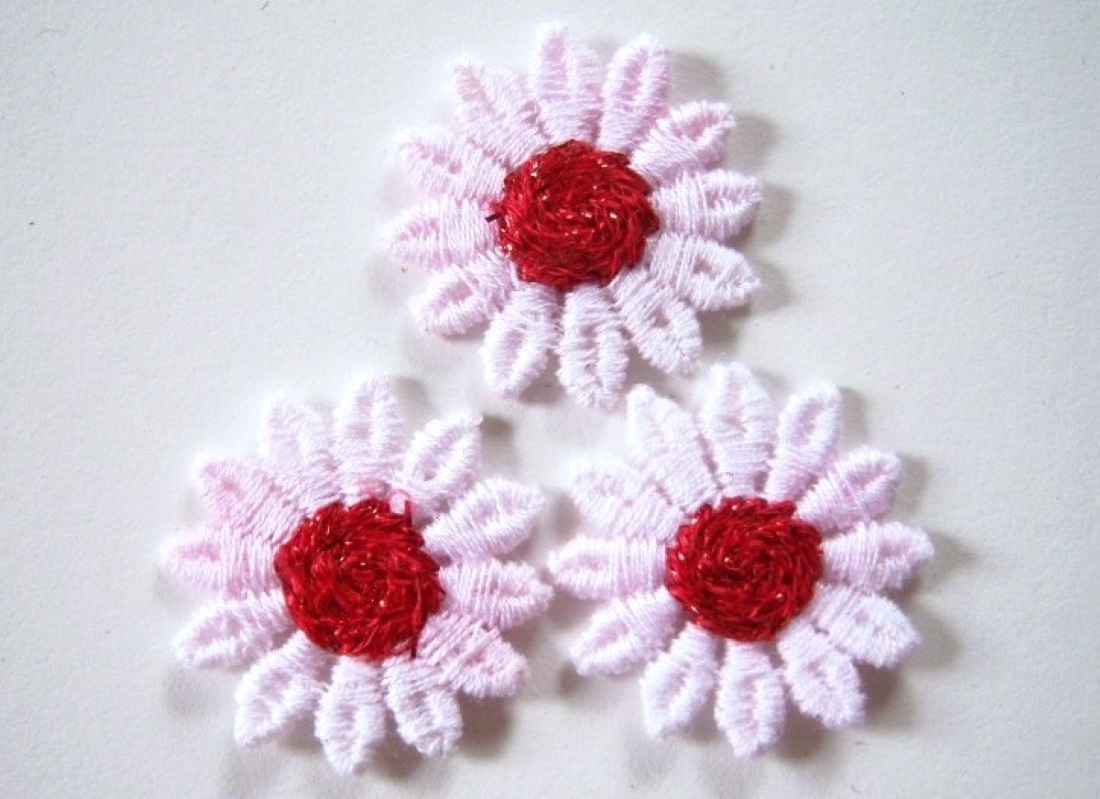 White/Metallic Red 1" Daisy