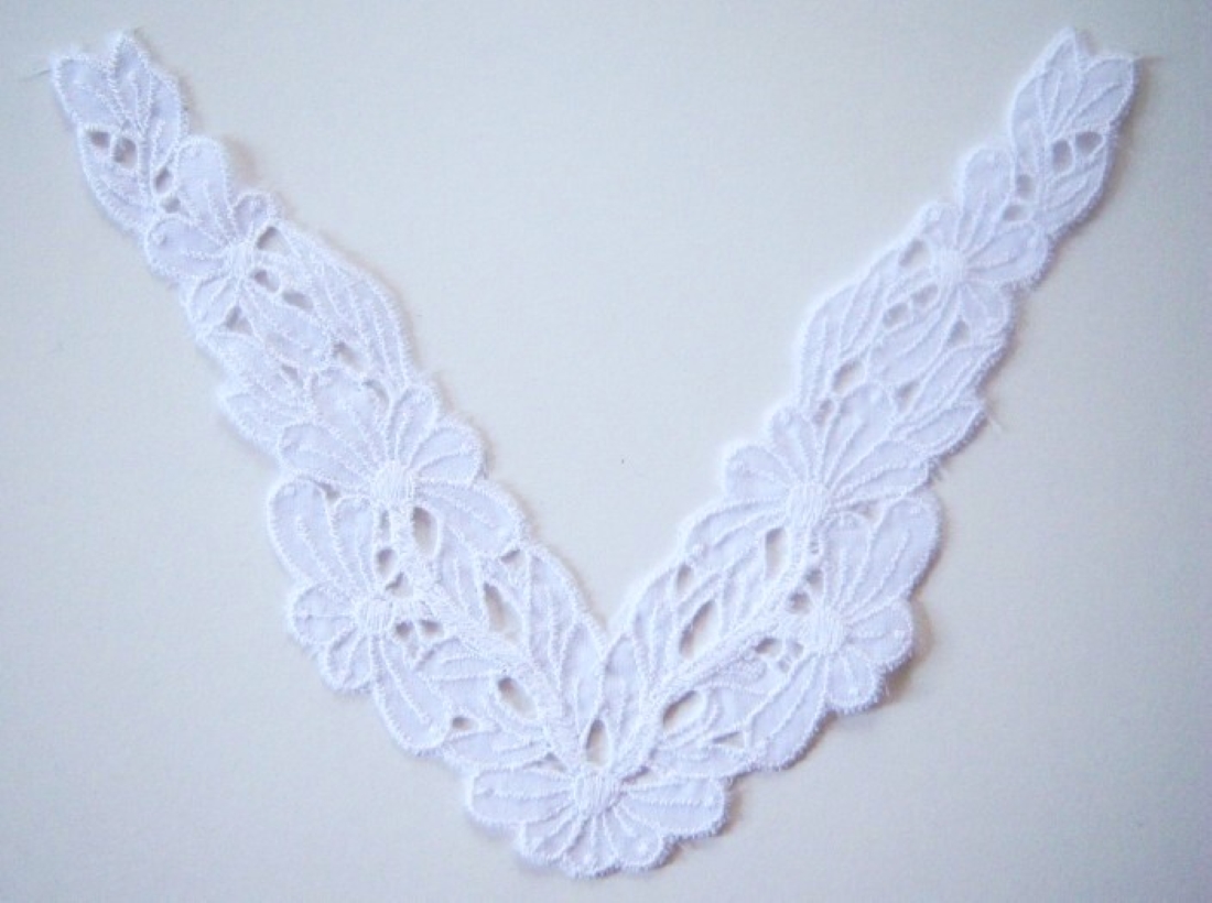 White Yoke 7 1/2" Embroidered Applique