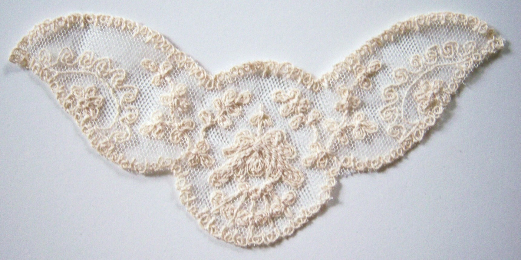 Natural 7" Embroidered Applique