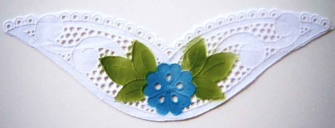 White/Blue 9" Flower Applique