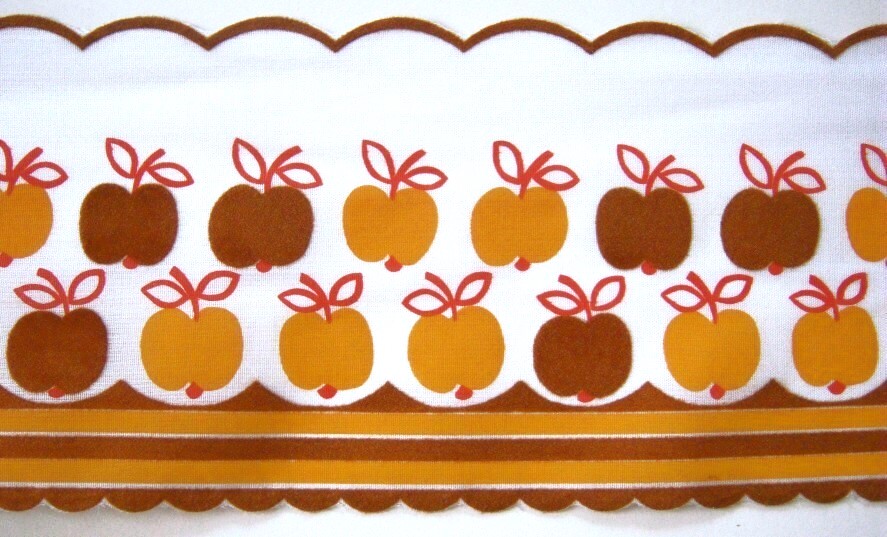 White/Flocked Apples 4 3/4" Fabric