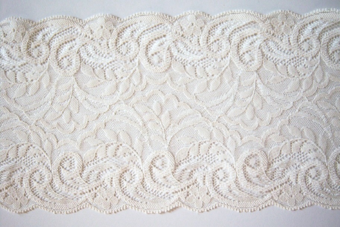 Candlelight Floral Nylon 5 7/8" Lace