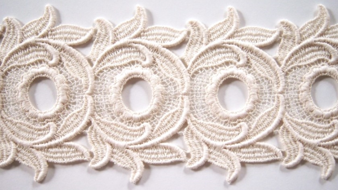 Natural 3 3/4" Venise Lace