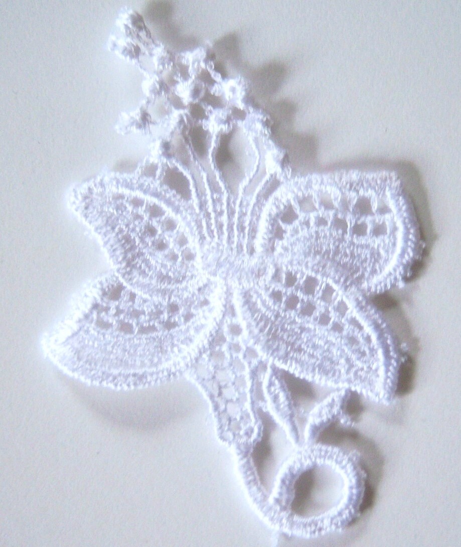 White Spray Venise Lace Applique