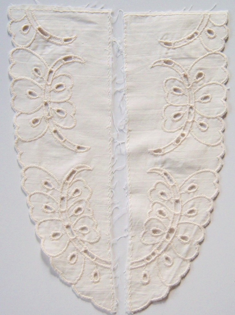 Natural Embroidered Collar Pair