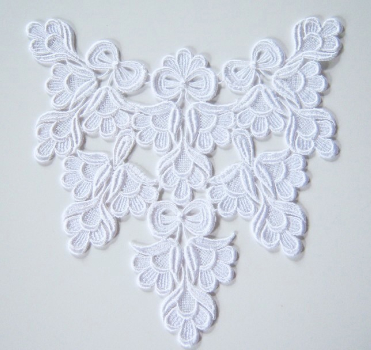 White Thick Venise Lace Applique