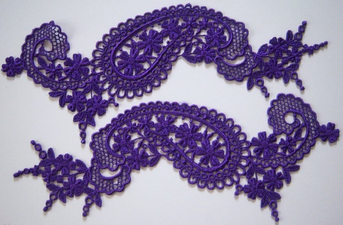 Purple Paisley Venise Lace 11" Pair