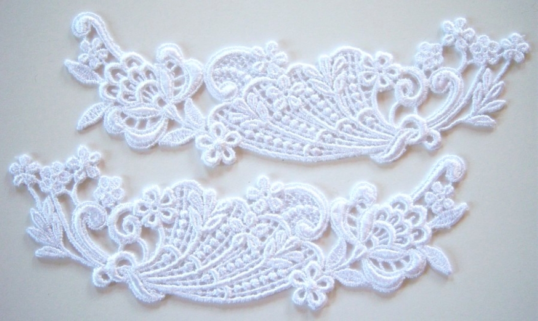 White Bouquet Venise Lace 2 1/4" x 7 1/4" Pair