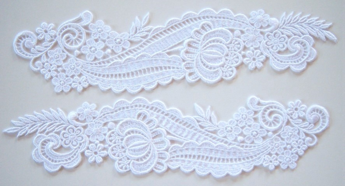 White Floral Venise Lace 11" Pair