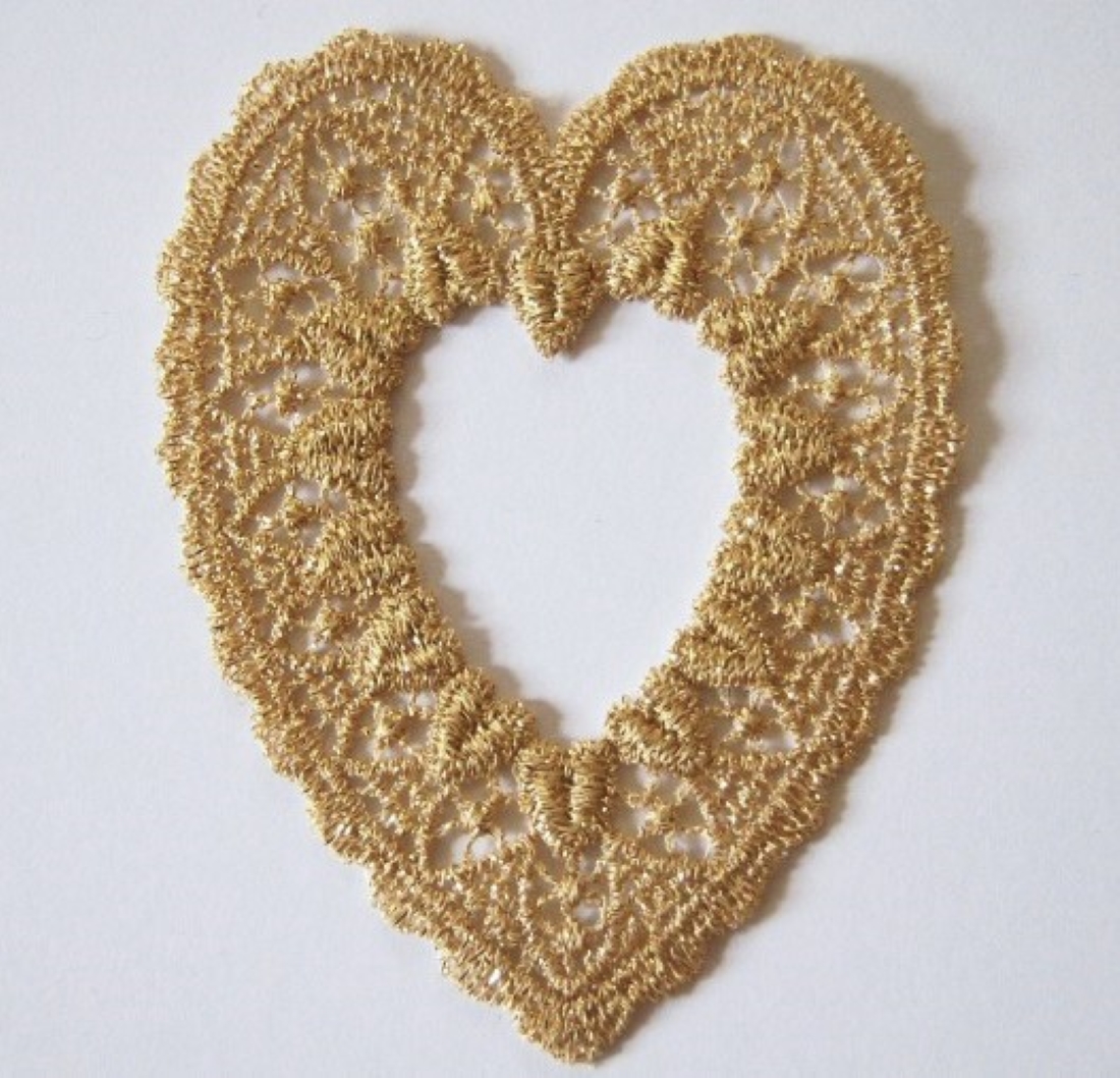 Gold Open Heart Venise Lace 3" Applique