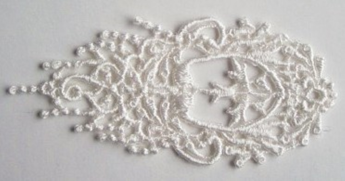 Light Ivory Cascade Venise Lace Applique